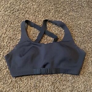 Lululemon sport bra